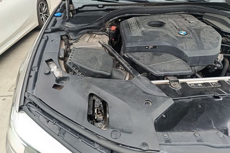 Used BMW 5 Series 2018 528Li Launch Special Edition Engine Bay Right