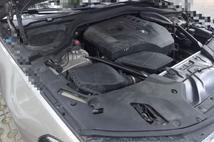 Used BMW 5 Series 2018 528Li Launch Special Edition Engine Bay Right