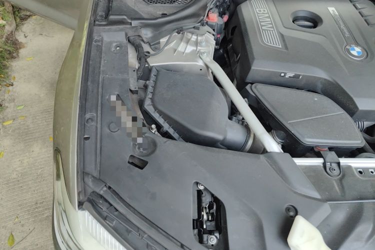 Used BMW 5 Series 2018 525Li Luxury Package Engine Bay Right