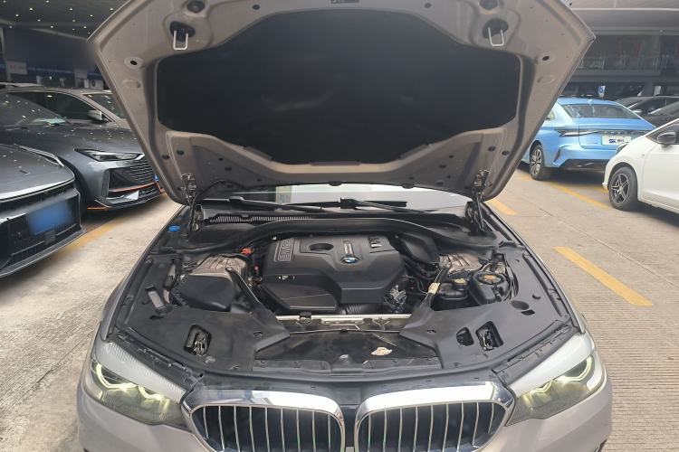 Used BMW 5 Series 2018 528Li Launch Special Edition Engine Bay