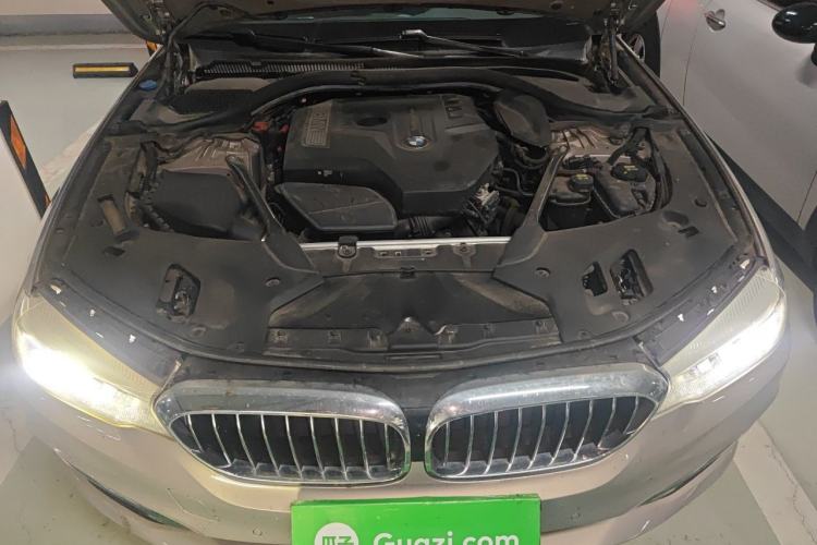 Used BMW 5 Series 2018 528Li Launch Special Edition Engine Bay
