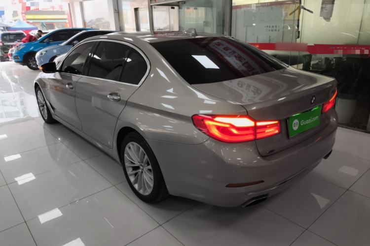 Used BMW 5 Series 2018 530Li Leading Edition Luxury Package Exterior 3