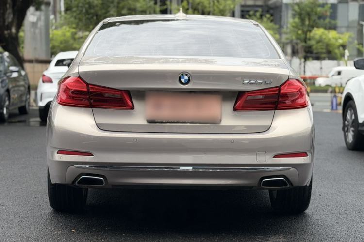 Used BMW 5 Series 2018 525Li Luxury Package Exterior 4