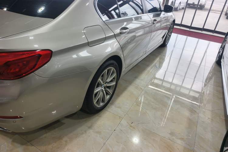 Used BMW 5 Series 2018 528Li Launch Special Edition Exterior 4