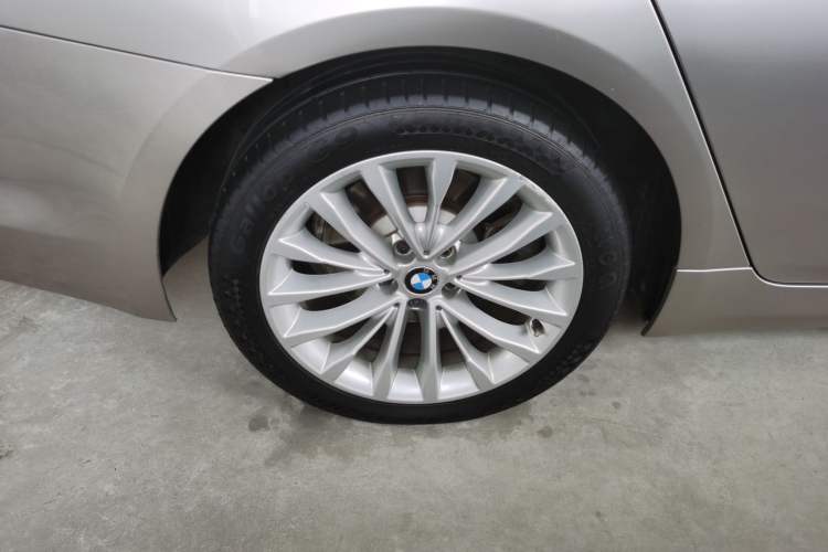 Used BMW 5 Series 2018 530Li xDrive Luxury Package Exterior 5