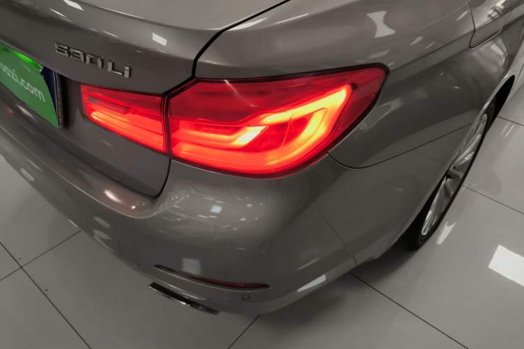Used BMW 5 Series 2018 530Li Leading Edition Luxury Package Exterior 6