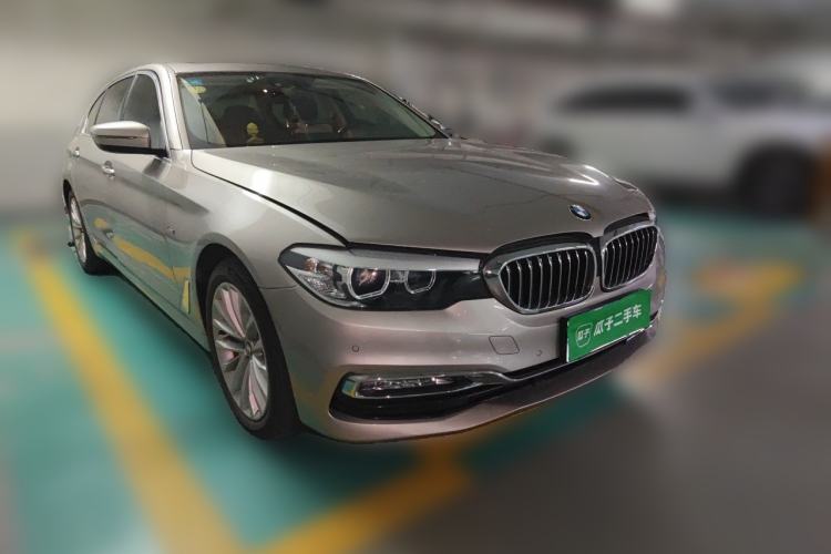 Used BMW 5 Series 2018 Revised Version 530Li Leading Edition Luxury Package Front Right 45 Deg