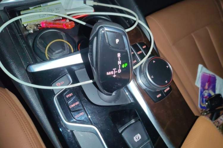 Used BMW 5 Series 2018 528Li Launch Special Edition Gear Lever