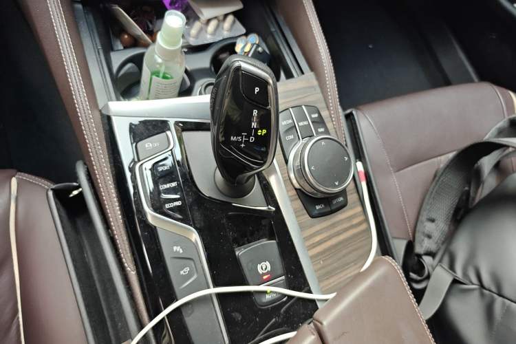 Used BMW 5 Series 2018 530Li Luxury Edition Premium Package Gear Lever