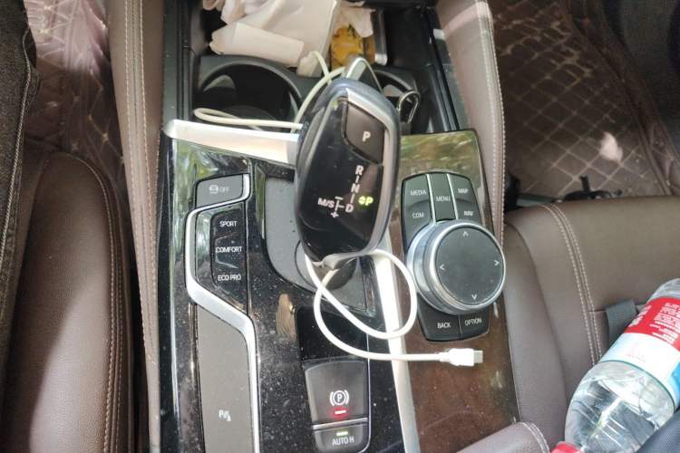 Used BMW 5 Series 2018 525Li Luxury Package Gear Lever