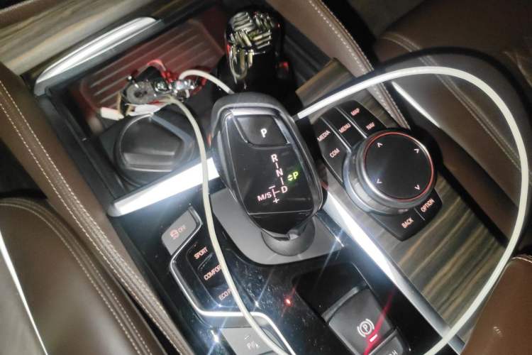 Used BMW 5 Series 2018 Facelifted 530Li Luxury Edition Premium Package Gear Lever