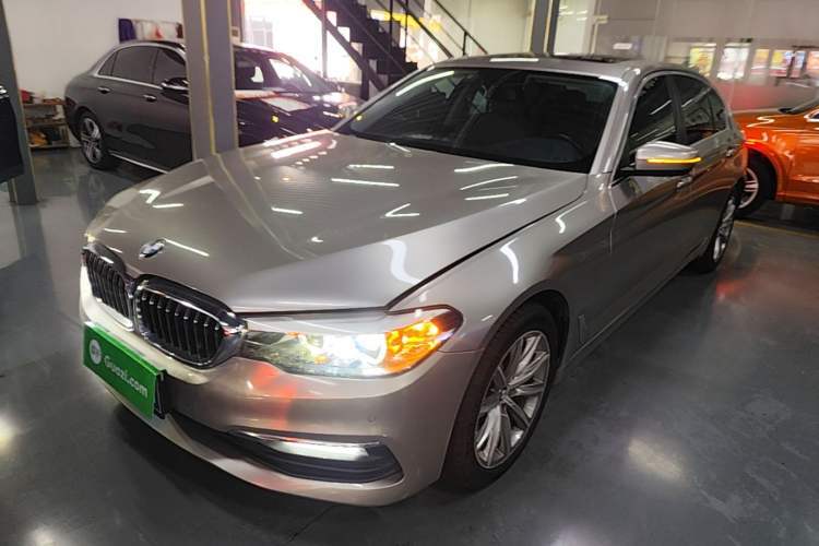 Używany BMW 5 Series 2018 528Li Launch Special Edition Guazi used car, China used car export, Used car for sale, Used cars, Cheapest cars for sale