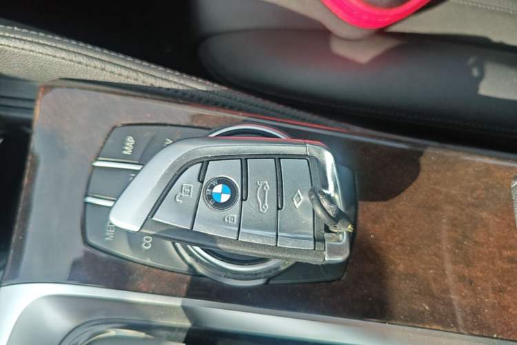 Used BMW 5 Series 2018 525Li Luxury Package Interior 1