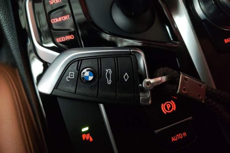 Used BMW 5 Series 2018 528Li Launch Special Edition Interior 1
