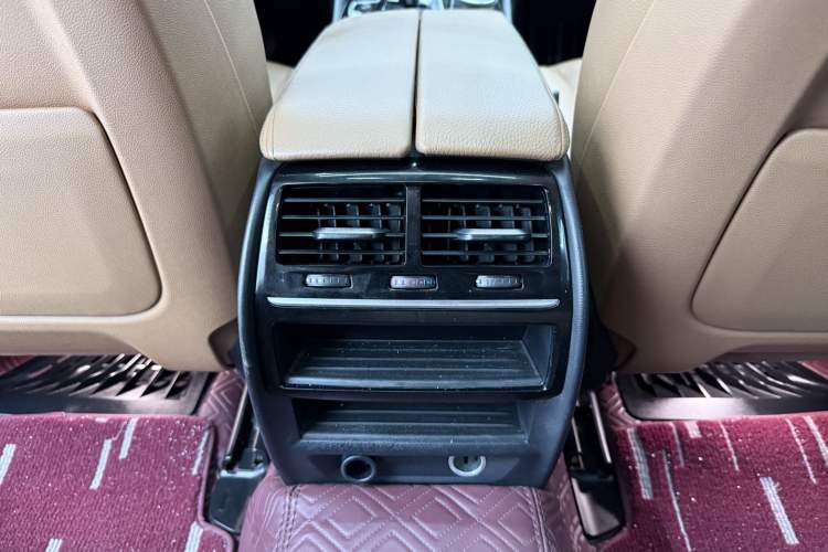 Used BMW 5 Series 2018 528Li Launch Special Edition Interior 5
