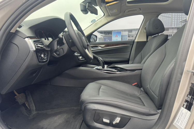 Used BMW 5 Series 2018 528Li Launch Special Edition Interior 7