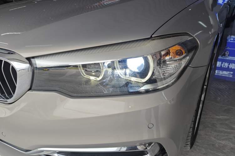 Used BMW 5 Series 2018 525Li Luxury Package Left Front Headlight