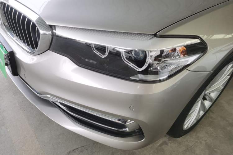 Used BMW 5 Series 2018 530Li xDrive Luxury Package Left Front Headlight
