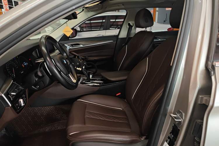Used BMW 5 Series 2018 Revised Version 530Li Leading Edition Luxury Package Left Front Seat