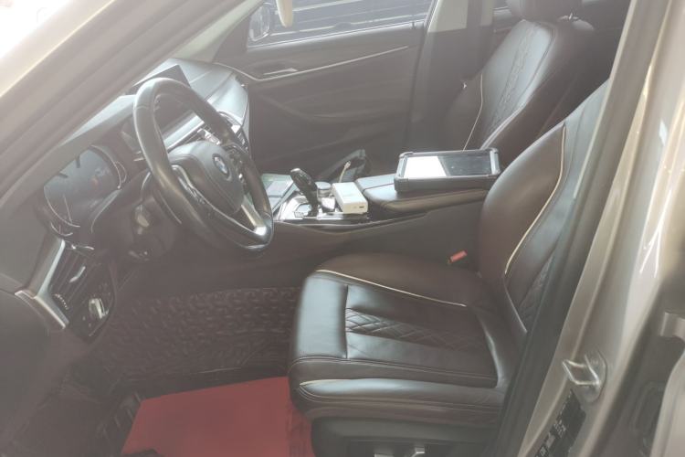 Used BMW 5 Series 2018 530Li xDrive Luxury Package Left Front Seat