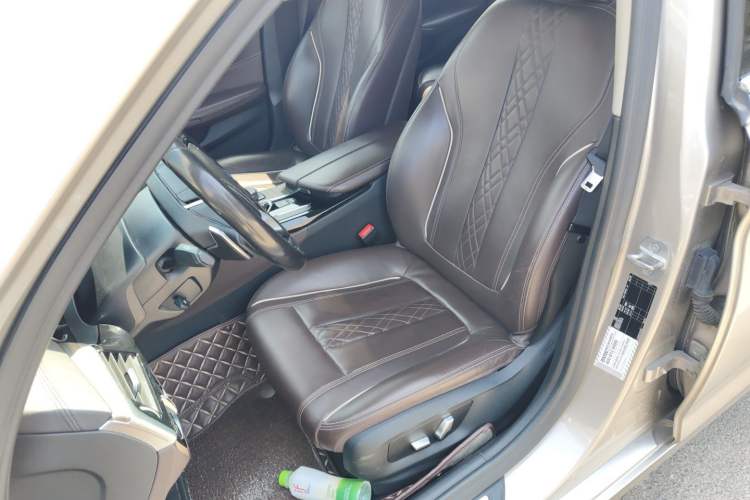 Used BMW 5 Series 2018 530Li Leading Edition Luxury Package Left Front Seat