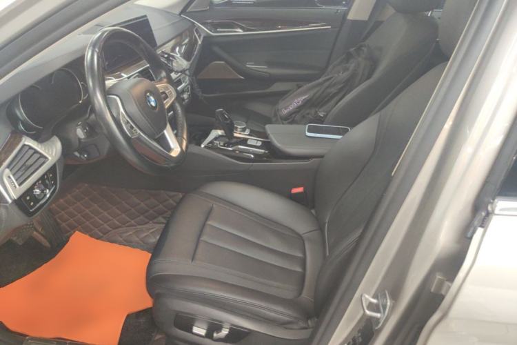 Used BMW 5 Series 2018 525Li Luxury Package Left Front Seat