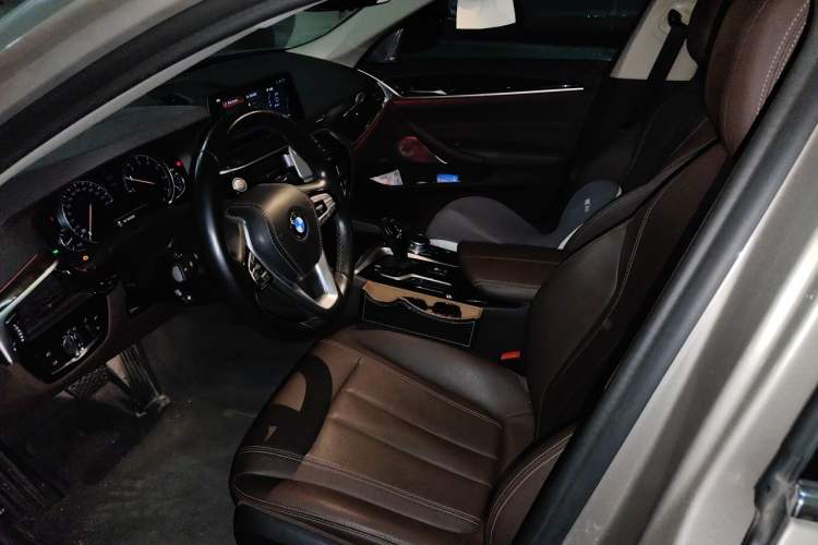 Used BMW 5 Series 2018 525Li Luxury Package Left Front Seat