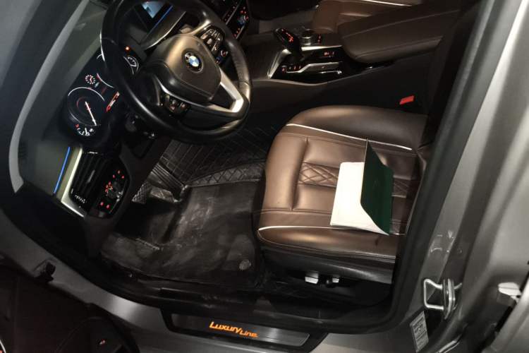 Used BMW 5 Series 2018 530Li Leading Edition Luxury Package Left Front Seat