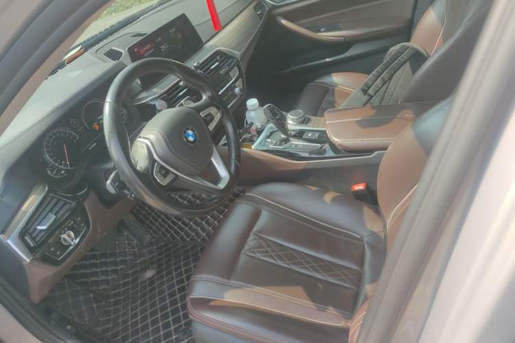 Used BMW 5 Series 2018 Revised Version 530Li Leading Edition Luxury Package Left Front Seat