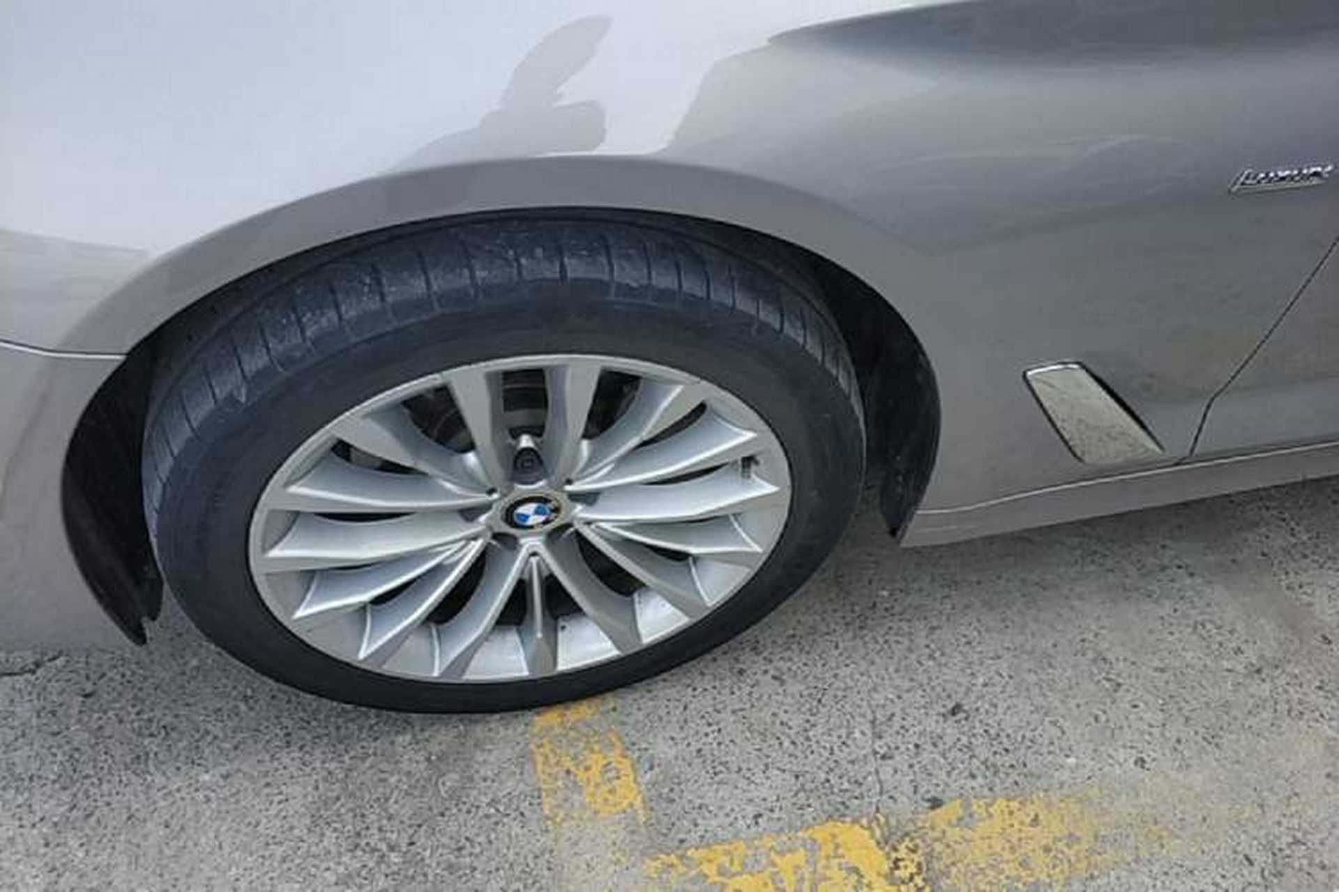 Used BMW 5 Series 2018 525Li Luxury Package Left Front Wheel Hub