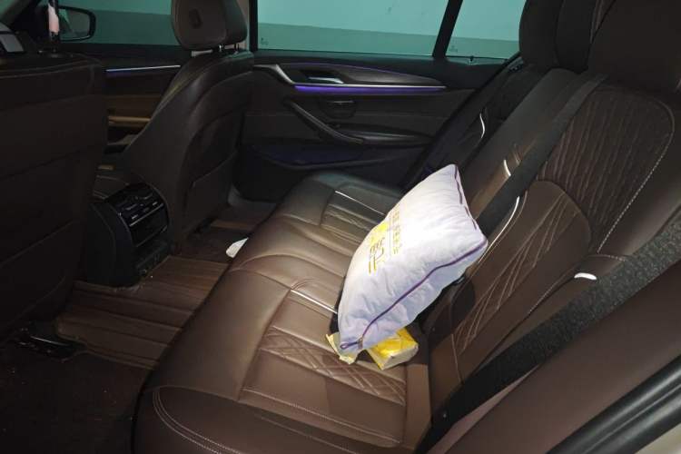 Used BMW 5 Series 2018 Revised Version 530Li Leading Edition Luxury Package Left Rear Seat