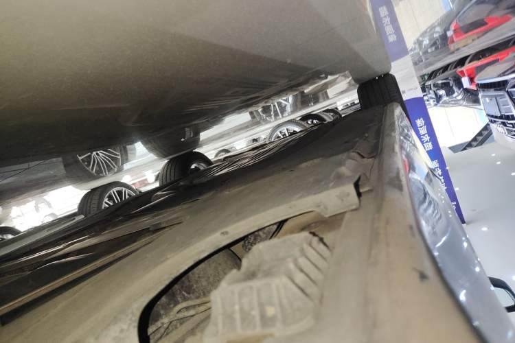 Used BMW 5 Series 2018 528Li Launch Special Edition Left Side Sill