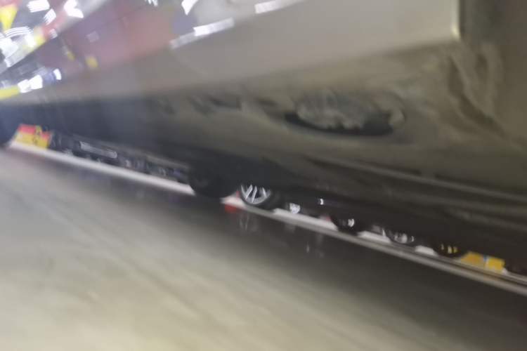 Used BMW 5 Series 2018 528Li Launch Special Edition Left Side Sill