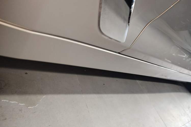 Used BMW 5 Series 2018 525Li Luxury Package Left Side Sill