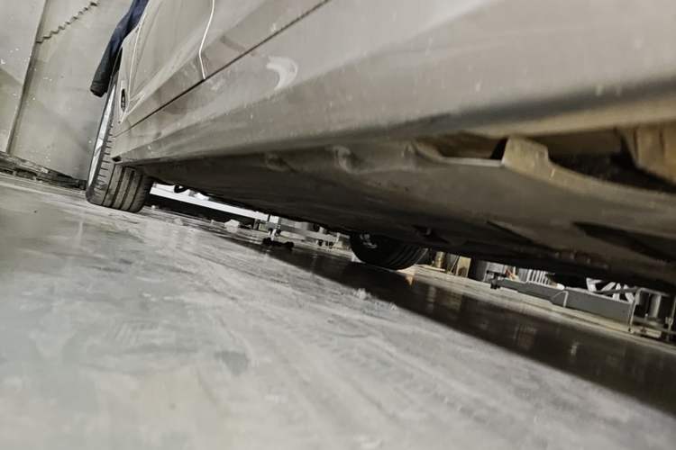 Used BMW 5 Series 2018 525Li Luxury Package Left Side Sill