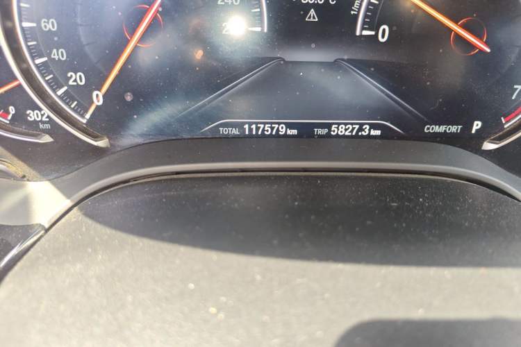 Used BMW 5 Series 2018 530Li Luxury Edition Premium Package Odometer Close Up