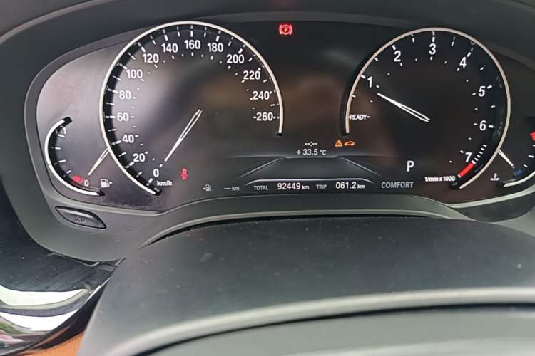 Used BMW 5 Series 2018 528Li Launch Special Edition Odometer Close Up