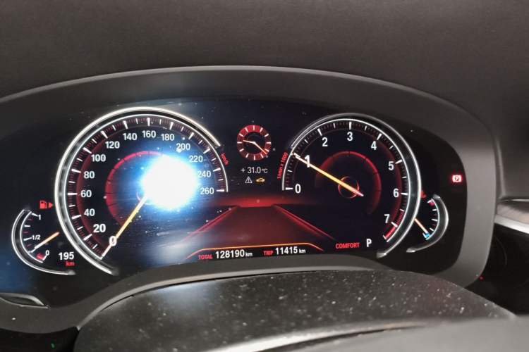 Used BMW 5 Series 2018 530Li Luxury Edition Premium Package Odometer Close Up