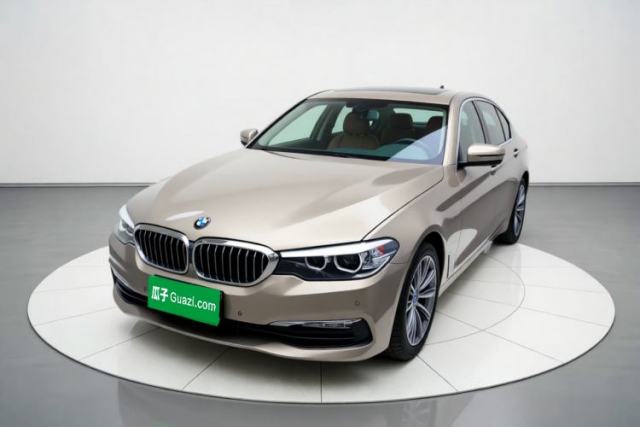 Ojetý BMW 5 Series 2018 528Li Launch Special Edition