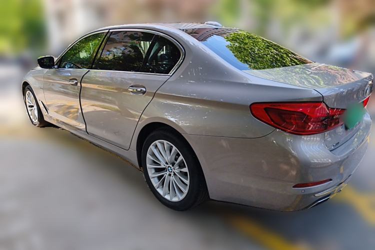 Used BMW 5 Series 2018 Facelifted 530Li xDrive Luxury Package Rear Left 45 Deg
