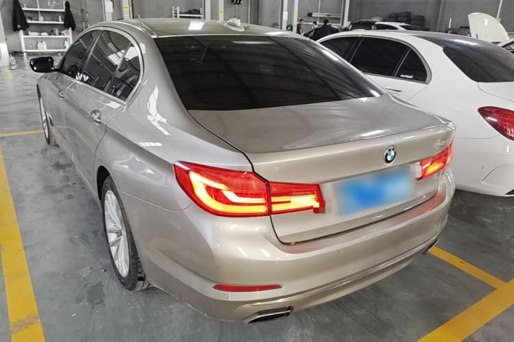 Used BMW 5 Series 2018 525Li Luxury Package Rear Left 45 Deg