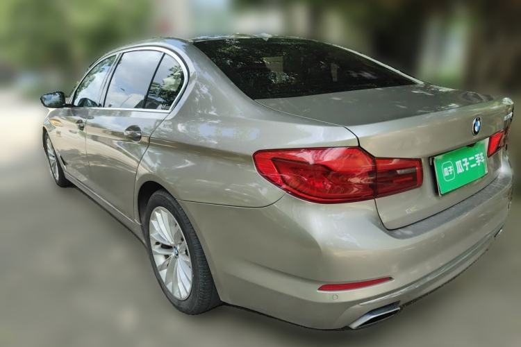 Used BMW 5 Series 2018 525Li Luxury Package Rear Left 45 Deg