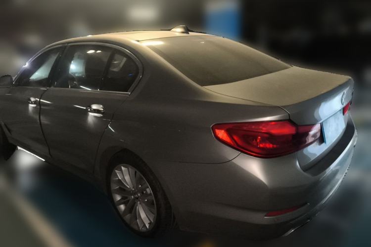 Used BMW 5 Series 2018 530Li Leading Edition Luxury Package Rear Left 45 Deg