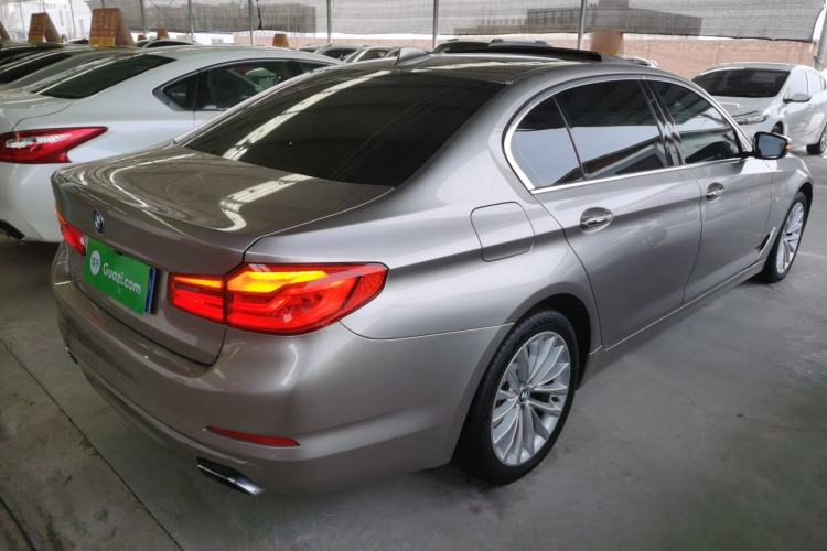 Used BMW 5 Series 2018 530Li xDrive Luxury Package Rear Right 45 Deg