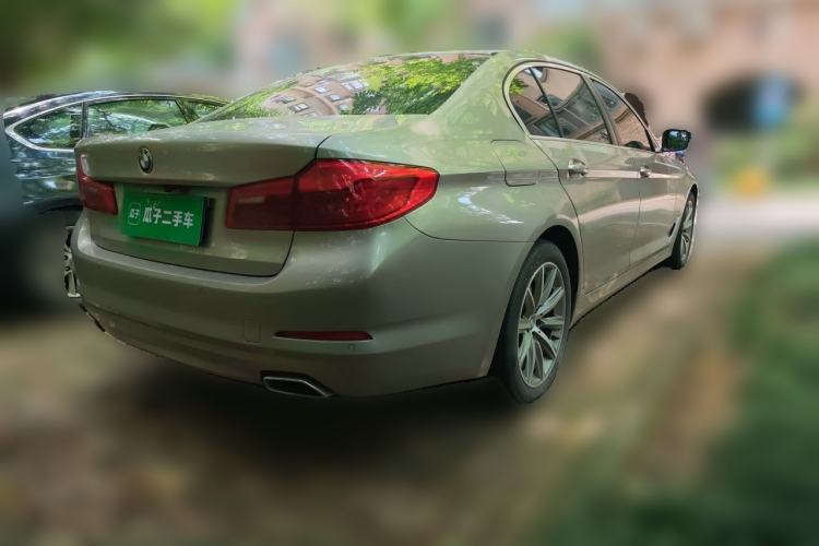 Used BMW 5 Series 2018 528Li Launch Special Edition Rear Right 45 Deg