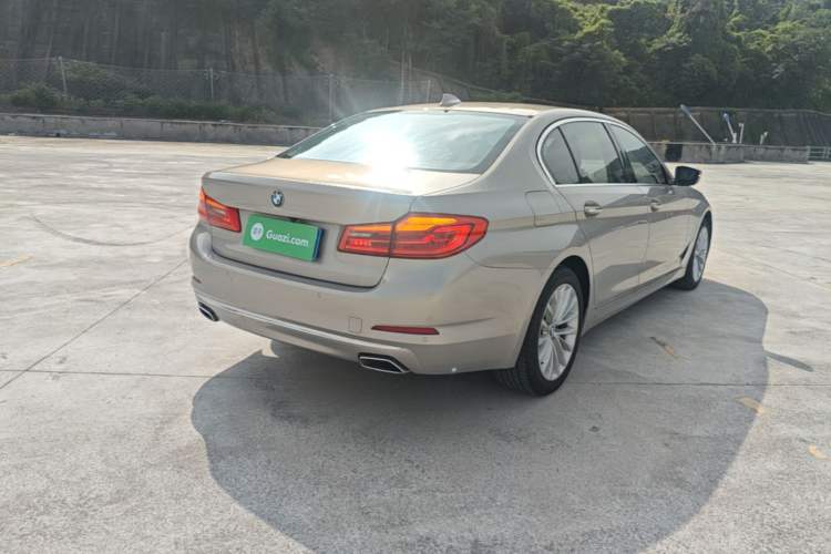 Used BMW 5 Series 2018 525Li Luxury Package Rear Right 45 Deg