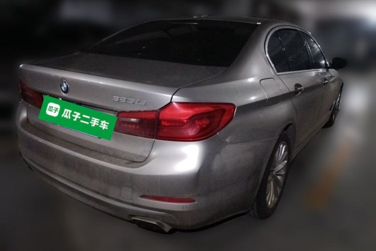 Used BMW 5 Series 2018 525Li Luxury Package Rear Right 45 Deg