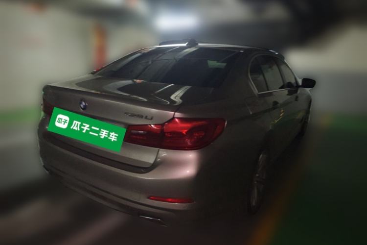 Used BMW 5 Series 2018 528Li Launch Special Edition Rear Right 45 Deg