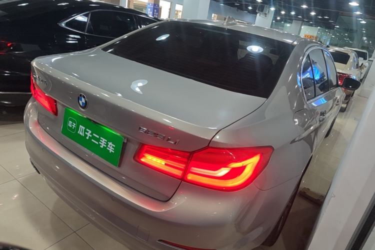 Used BMW 5 Series 2018 528Li Launch Special Edition Rear Right 45 Deg
