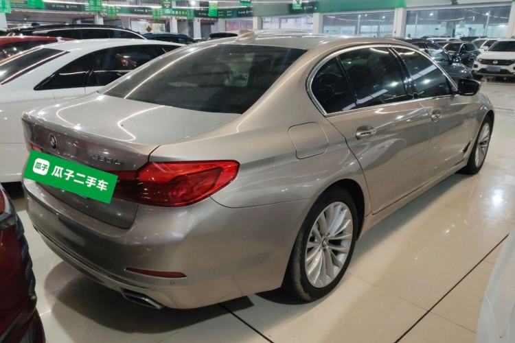 Used BMW 5 Series 2018 530Li Leading Edition Luxury Package Rear Right 45 Deg